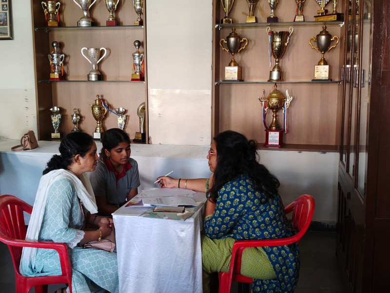 One-on-One Career Counselling Session with Parents, Grandparents, and Students*